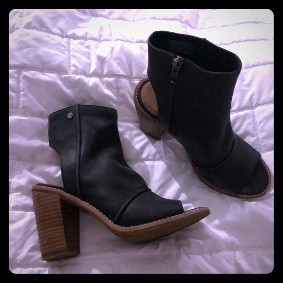 open toe ugg boots